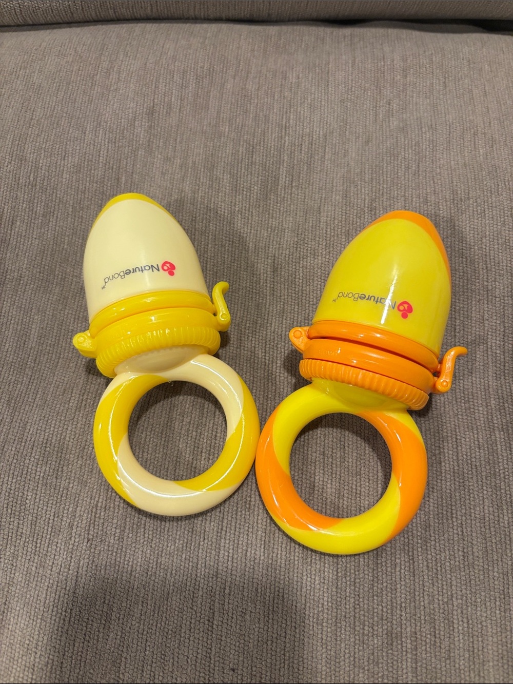 Nature Bond Baby Fruit Feeder and Teether